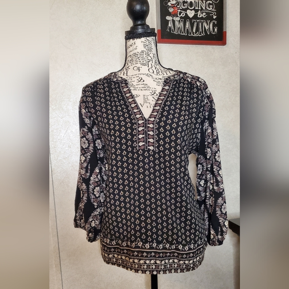 Knox Rose Floral Black and White Women's Top Size:S